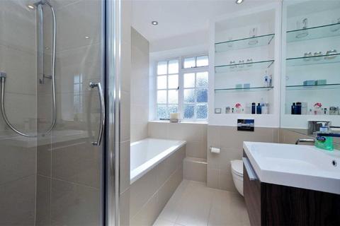 3 bedroom flat for sale, Heathcroft Hampstead Way Hampstead Garden Suburb NW11