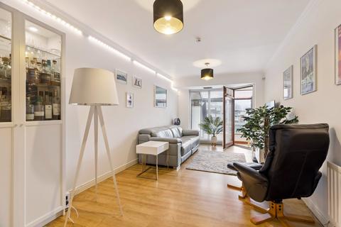 2 bedroom apartment for sale, Lancefield Quay, Finnieston