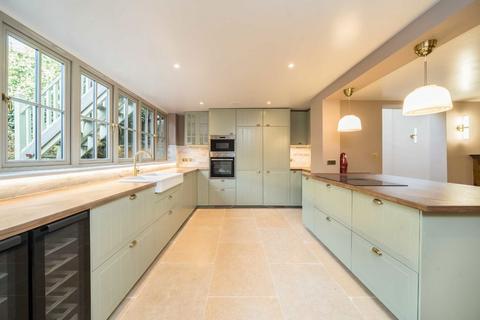 undefined, Petersham Road, Petersham TW10