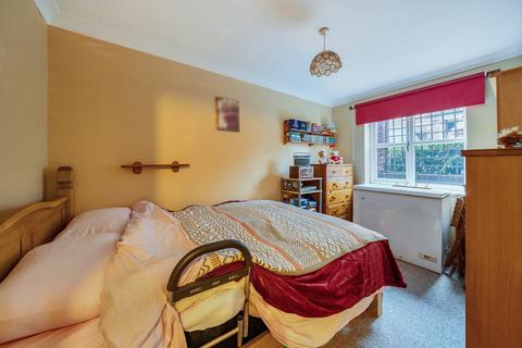 undefined, Anchor Hill, Knaphill, Woking, GU21