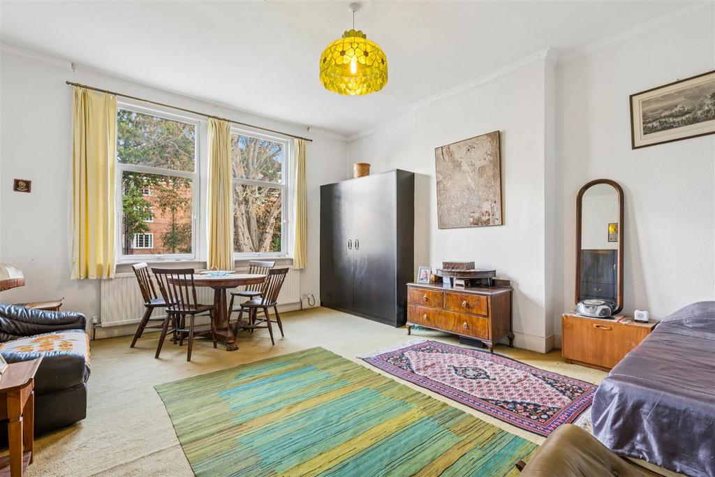 Burlington Gardens, W4 - FOR SALE