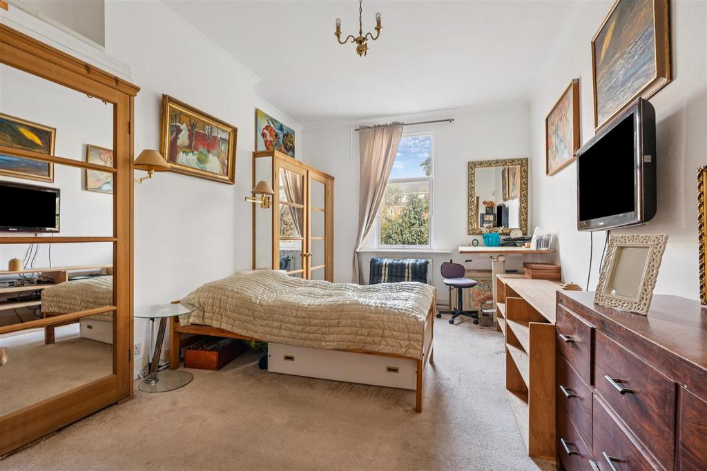 Burlington Gardens, W4 - FOR SALE