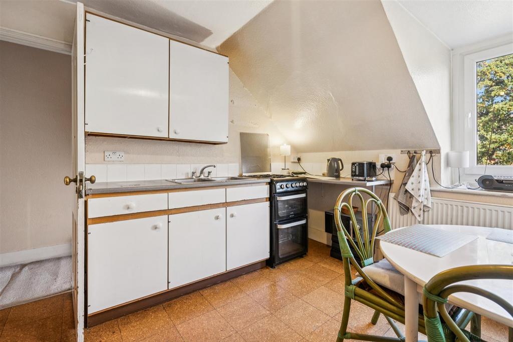 Burlington Gardens, W4 - FOR SALE