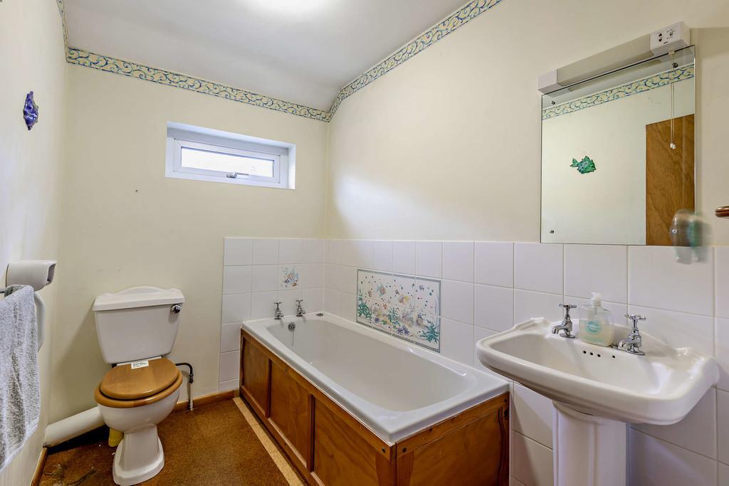 8676788-interior16-800