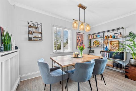 undefined, Rydens Road, Walton-on-Thames, KT12