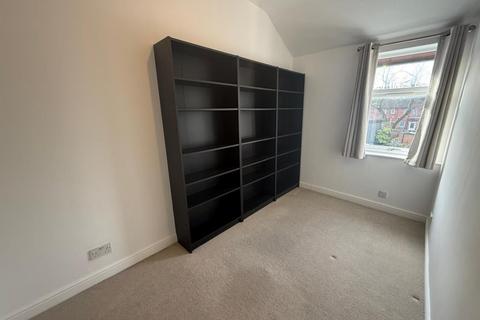 2 bedroom terraced house to rent, Northfield Road, Harborne, Birmingham