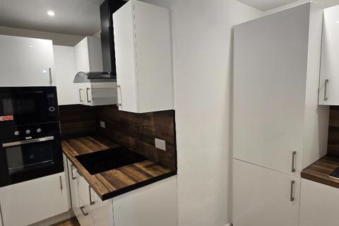 2 bedroom flat to rent, Wood Street, Dennistoun, Glasgow, G31