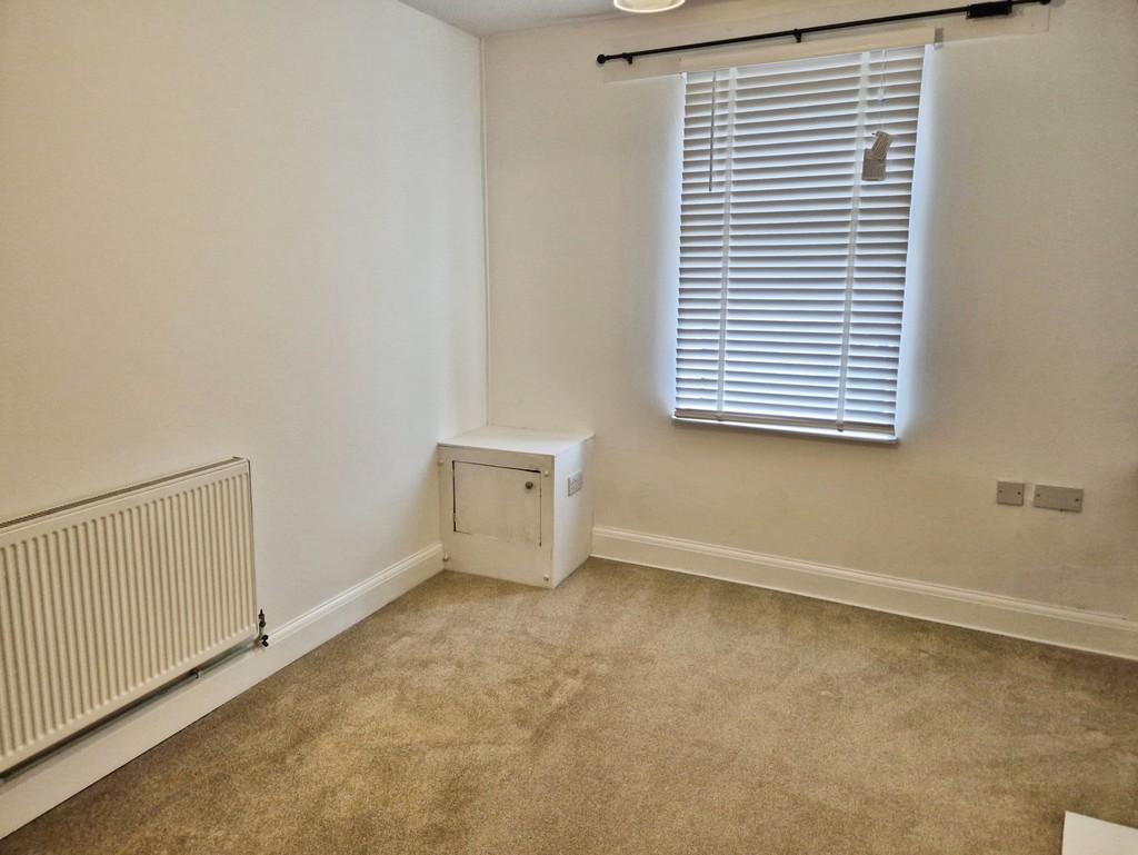 Def293dd-Bedroom