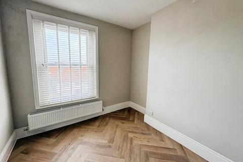 undefined, Kingsholm Road, Gloucester