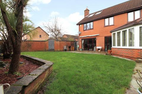 4 bedroom detached house for sale, Stirling Crescent, Southampton SO30