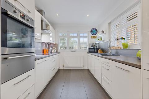 4 bedroom detached house for sale, Estcourt Road, Pontefract WF8