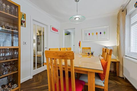 4 bedroom detached house for sale, Estcourt Road, Pontefract WF8