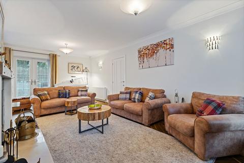 4 bedroom detached house for sale, Estcourt Road, Pontefract WF8