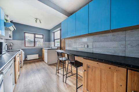 3 bedroom end of terrace house for sale, Longmead Avenue, Bristol BS7