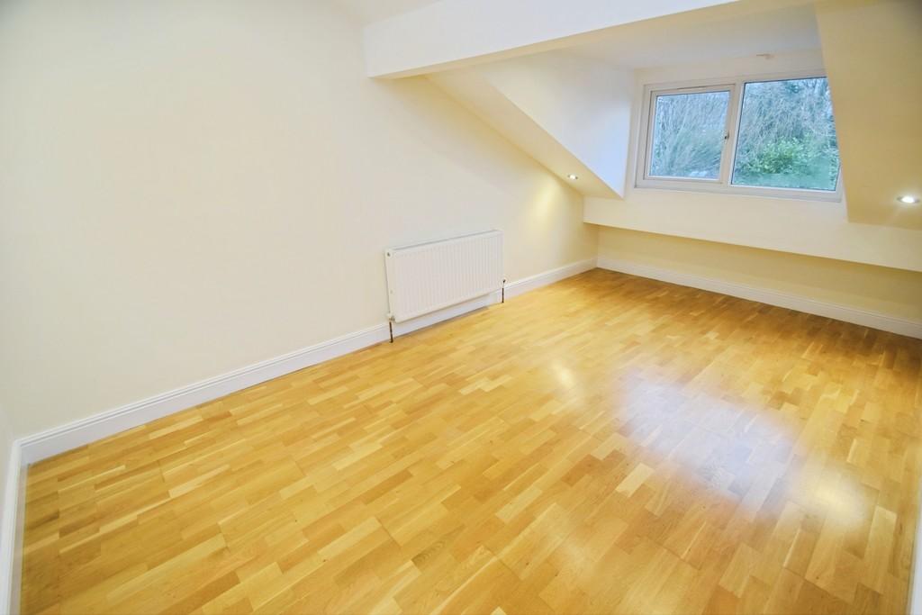 54f435cc-Bedroom