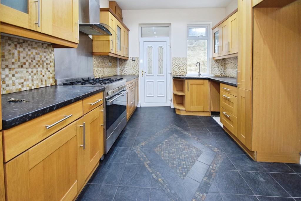 E5a4f8b3-Kitchen