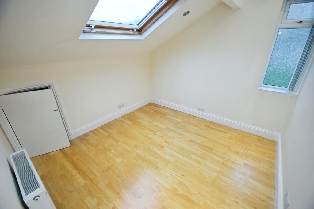 8c1361eb-Bedroom 201