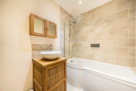 1 bedroom flat to rent, Garratt Lane, London SW18