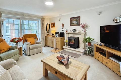 3 bedroom detached house for sale, Lower Road, Bratton