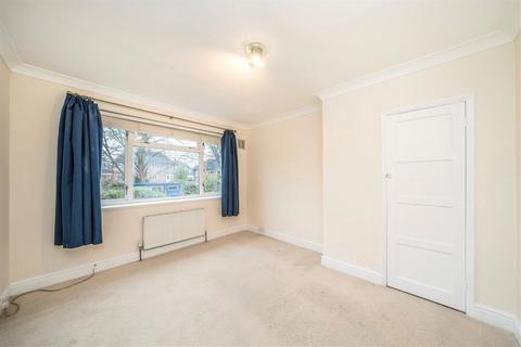3 bedroom detached house to rent, Sidcup Road, London SE9