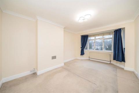 3 bedroom detached house to rent, Sidcup Road, London SE9