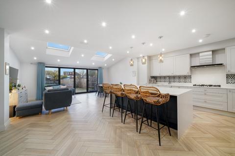 undefined, Abbotsbury Gardens, Pinner HA5