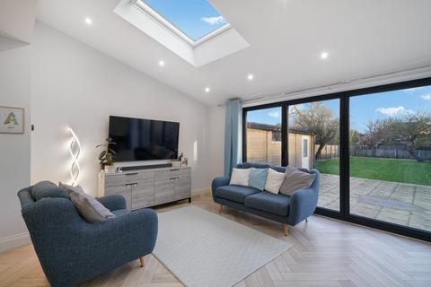 undefined, Abbotsbury Gardens, Pinner HA5