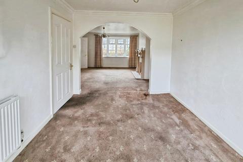 undefined, Holmwood Drive, Leeds LS6