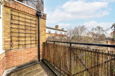 2 bedroom flat to rent, Rotherhithe Street, London SE16