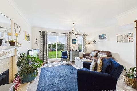 3 bedroom semi-detached house for sale, Roman Fields, Bognor Regis