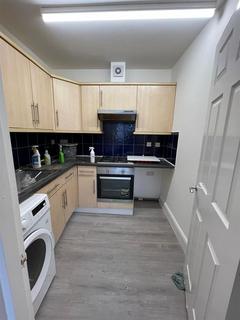 2 bedroom flat to rent, High Street, Wealdstone, Harrow