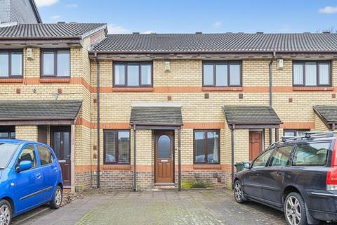 2 bedroom terraced house for sale, Newland Street, Silvertown, London, E16