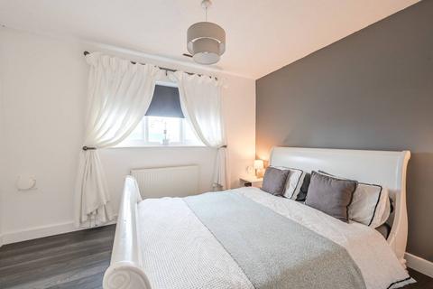 undefined, Newland Street, Silvertown, London, E16