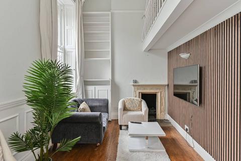 undefined, Crescent Grove, Clapham Common South Side, London, SW4