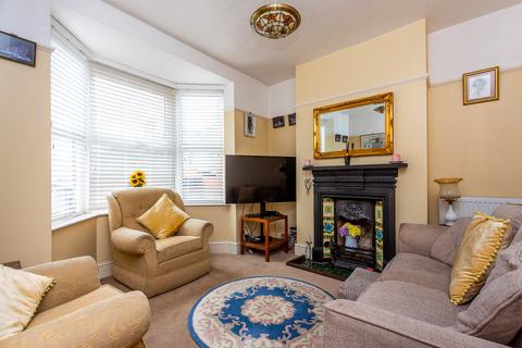 3 bedroom terraced house for sale, Park Road, Rushden NN10