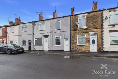 2 bedroom terraced house to rent, Crossley Street, Pontefract WF7
