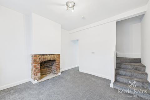 2 bedroom terraced house to rent, Crossley Street, Pontefract WF7