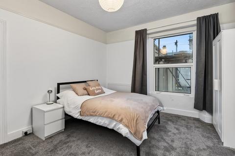 undefined, Wake Street, Devon PL4
