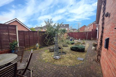 3 bedroom detached house for sale, Holbourn Crescent, Priorslee, Telford, TF2 9FD.