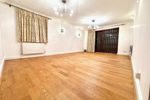 2 bedroom flat to rent, 111 Woodlands, Golders Green