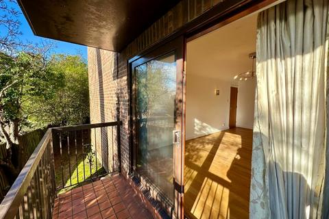 2 bedroom flat to rent, 111 Woodlands, Golders Green