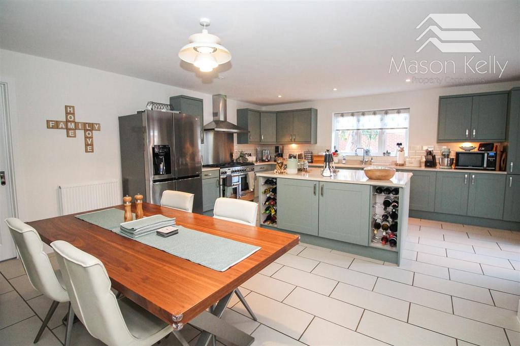 Kitchen/Breakfast