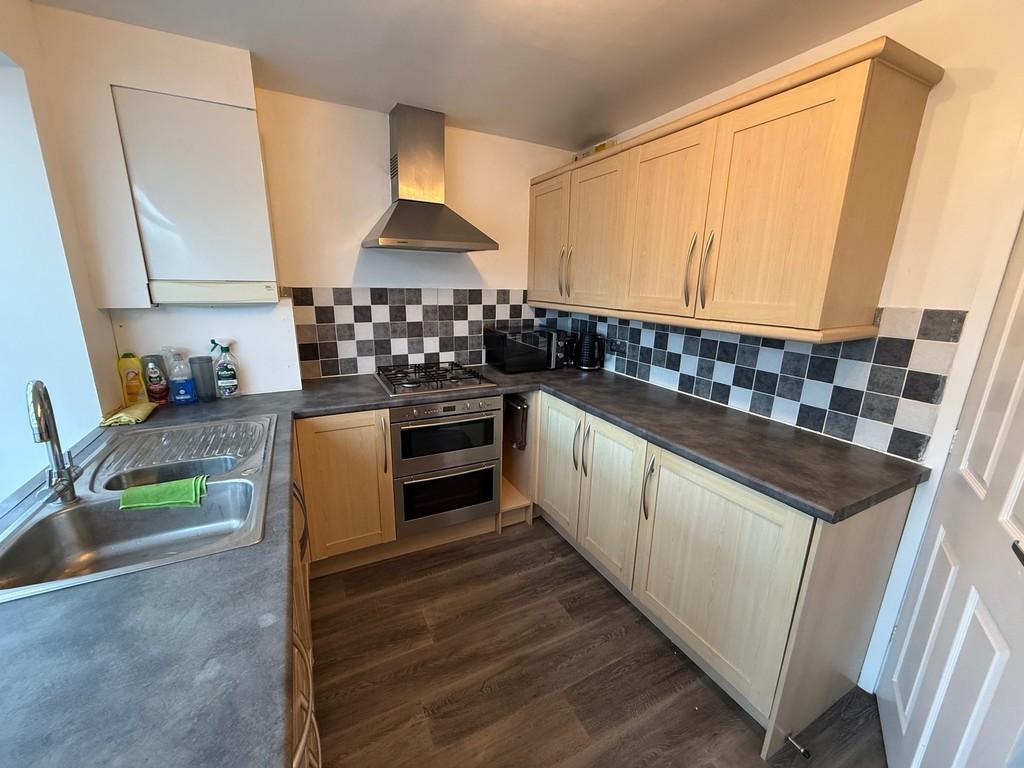 Kitchen 1