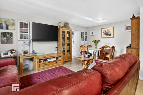 undefined, Parc-y-coed, Creigiau, Cardiff
