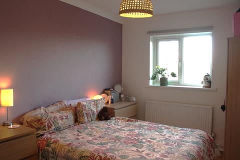 2 bedroom flat for sale, Newport Road, Cardiff, CF24