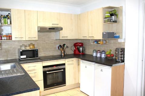 2 bedroom flat for sale, Newport Road, Cardiff, CF24