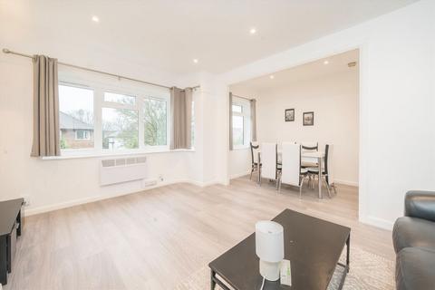 2 bedroom flat to rent, Cavendish Avenue, London W13
