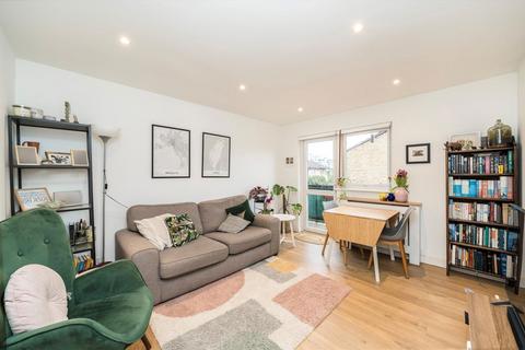 Winchester Close, London SE17