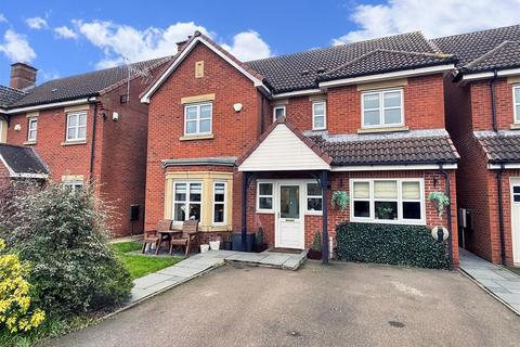 4 bedroom detached house for sale, Alderson Drive, Burton-On-Trent DE13