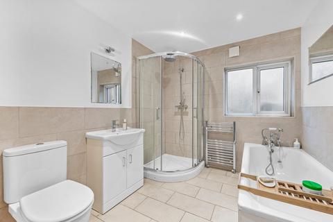 2 bedroom flat for sale, Cardigan Road, Richmond, Surrey